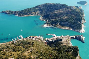 Shared Boat Tour in the Gulf of Poets in La Spezia