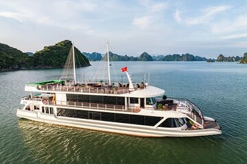 Halong Bay Private Day Tour (Halong 5-star Cruise, Car, English Guide, Cave, Titop, Buffet, Kayaking)