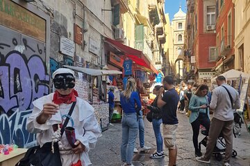 Naples Walking Stress-Free Tour: Between Legends and History