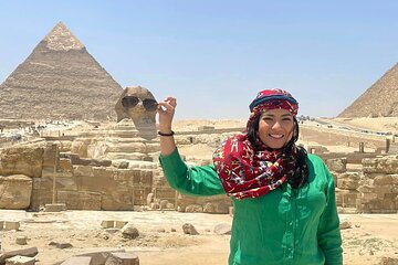 Private Guided Tour to Giza Pyramids, Valley Temple and Sphinx