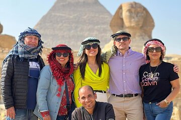 Private Cairo Tour to Giza Pyramids, Egyptian Museum and Bazaar