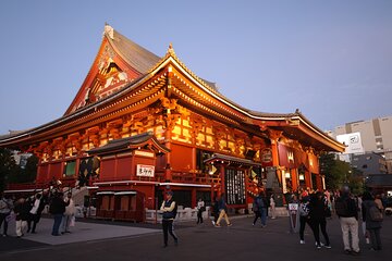  Private Tour in Maniac Places in Asakusa