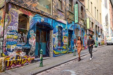 Melbourne City Laneways, Bays and Suburbs Small Group Bus Tour 