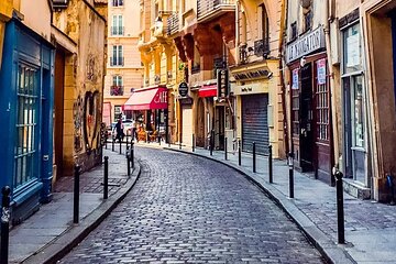 Latin Quarter and Left Bank Tour with Local Guide