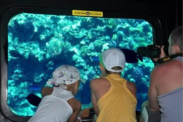 Semi-Submarine Tour & Snorkeling experience : Hurghada