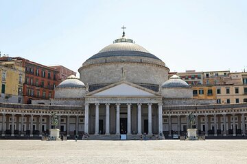 A Taste of Naples Street Food Tour with Local Guide