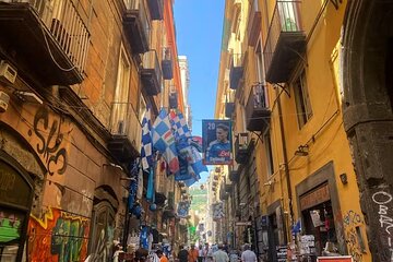 Naples historic centre small group tour with Underground entry