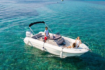 Private Speed Boat 1 Hour for (6 Persons) in Sharm El Sheikh