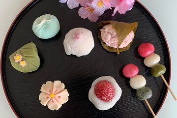 2 Hours Mochi Making & Matcha Class in Bunkyo