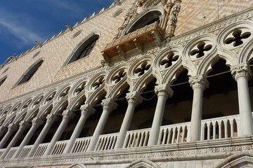 Venice Must-see: St. Mark's Basilica, Doge's Palace & Gondola