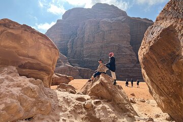 Wadi Rum Desert: 4 Hour Private Jeep Tour 