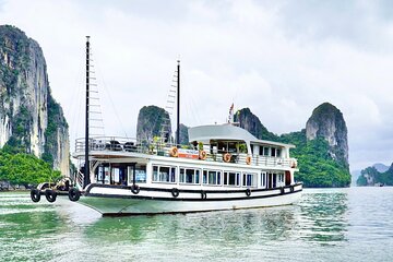 Wego Halong Cruise Visit Thien Cung Cave from Hanoi Expressway