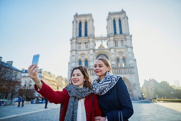 Historic Heart of Paris: Île de la Cité Walking Tour