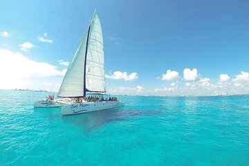 Isla Mujeres Catamaran Cruise Experience