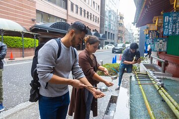 Tokyo sightseeing while touring anime locations