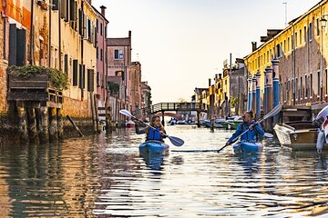 Family Kayaking Tour: Discovering Venice