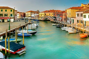 Murano: Walking Tour & Glass Factory with Local Guide