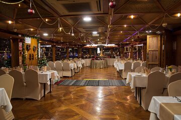 2 Hours Marina Cruise with International Buffet Dinner