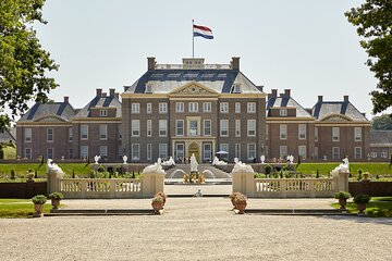 Kroller Muller Museum and Paleis Het Loo Private Tour