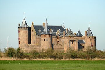 Family friendly tour of Castle, Windmills and Pancakes 