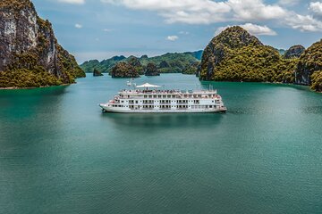 Apple Cruise 2-day Explore Halong Bay and Lan Ha Bay from Hanoi