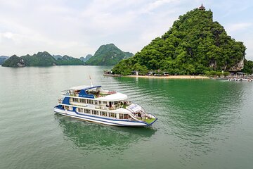 Unique Halong 5 Star Day Cruise: Buffet Lunch, Kayaking & Titops