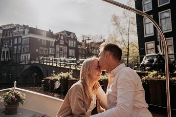 Private Romantic Canal Cruise Amsterdam with Bubbly and Snacks