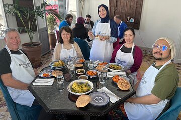 Old Medina Tour plus Traditional Cooking Experience with Lunch