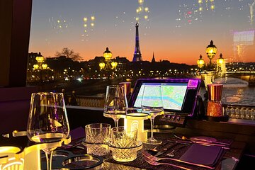 Paris Dinner Bus Toque with Wine Tastings from Champs-Elysees