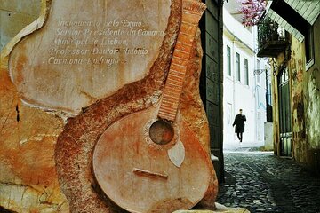 Lisbon Private Tour by Tuktuk + Live Fado Dinner