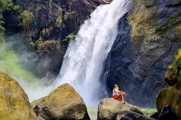 Sigiriya to Ella Private Transport with Waterfall Visit