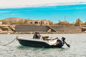 Rent a Boat with 30/50hp Engine in Santorini without a License