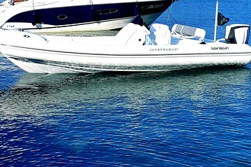 Panoramic Private Tour in Dinghy 8 m from Naples to Capri