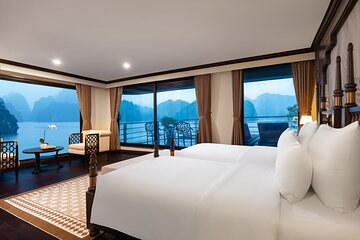 Lan Ha Bay Cruises: 3 Days, 2 Nights with Venus Cruise from Hanoi