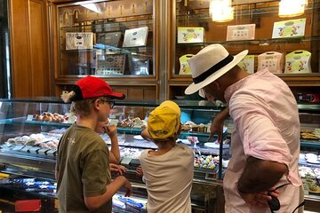 Fun and Playful Guided City Tour of Naples for Kids and Families