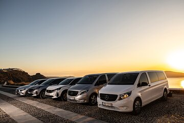 Santorini: Private Transfers To / From The Port Athinios
