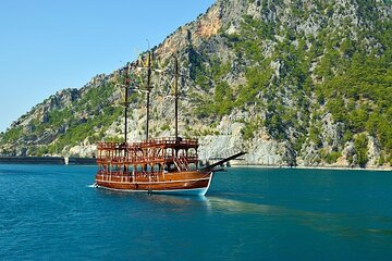 Green Canyon Boat Trip from Side