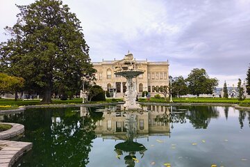 Istanbul: Dolmabahce Palace Entry Ticket