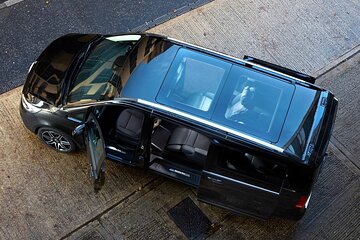 Private Luxury Airport Transfer to/from Central Auckland
