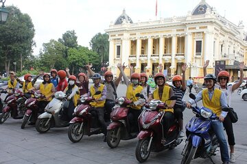 Hanoi City Motorbike Tour with Banana Island and Local Food