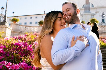 Rome: 1-Hour Private Photo Shoot for Family, Couples or Solo