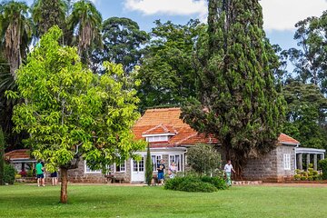 Nairobi National Park, Karen Blixen, Kobe Beads center and Bomas