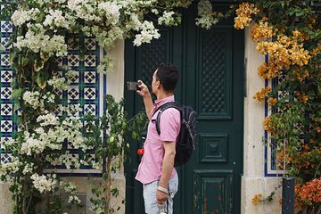 Small Group Walking Tour in Lisbon 