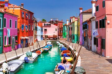 Venetian Islands Tour in Murano Burano and Torcello