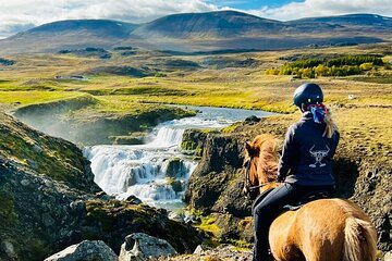 Short Riding Tour with Eye-Catching Photos at Waterfall