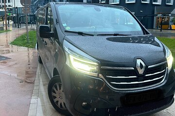VAN and Sedan Transfers CDG Airports Disney Asterix Paris 