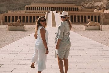 Private Tour to valley of Nobles City of Workers and Habu Temple 