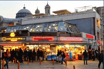 Tour in search of the Customs and Flavors of Istanbul