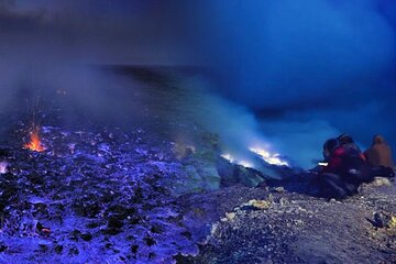 Mount Ijen Blue Fire Private Tour (2D1N) - From Surabaya