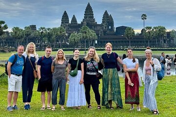 Full Day Explore Angkor Wat Joined Tour